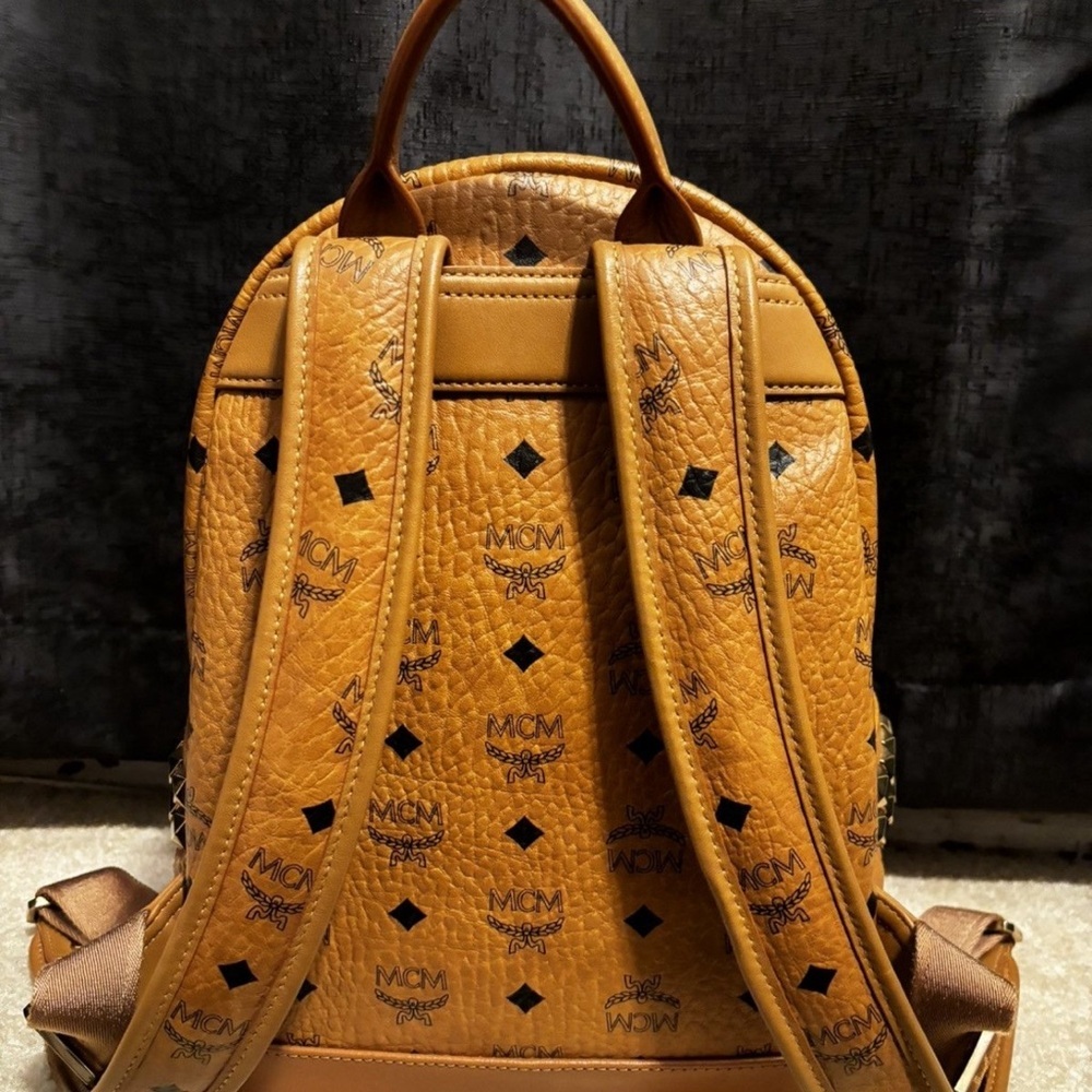 mcm backpack - Picture 4 of 9